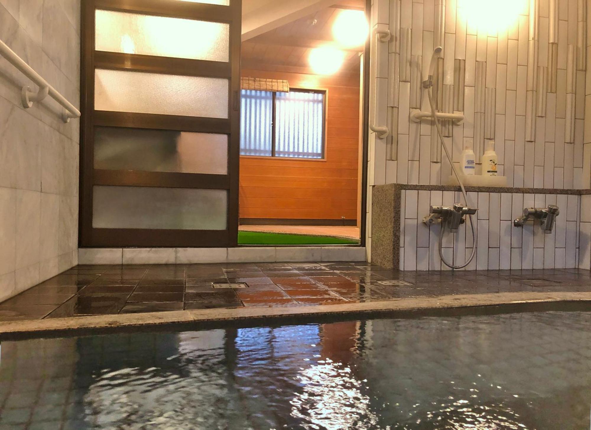 Tsutaya